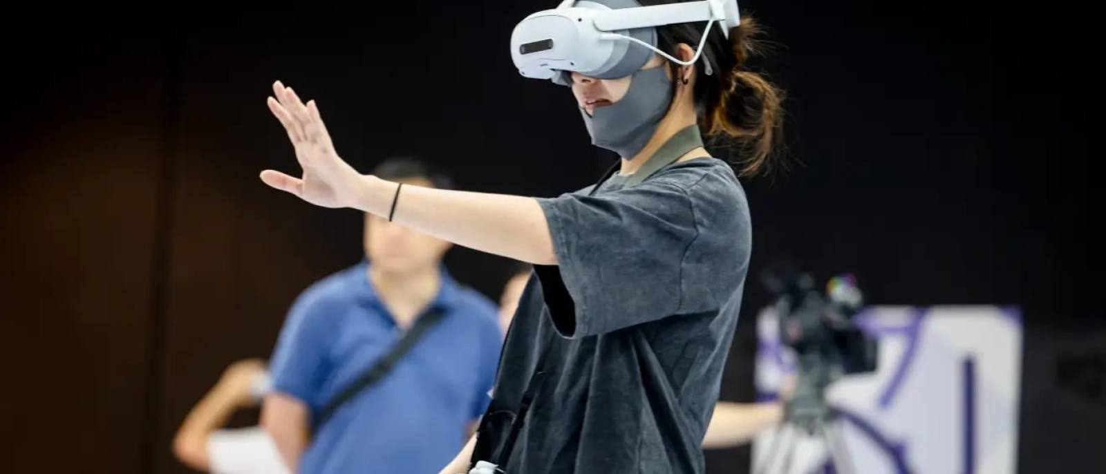 bwin·必赢(中国)唯一官方网站主视觉：真人VR体验馆场景